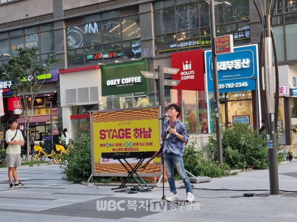 하남 미사역 광장 하반기 버스킹 참여한 가수 권용욱